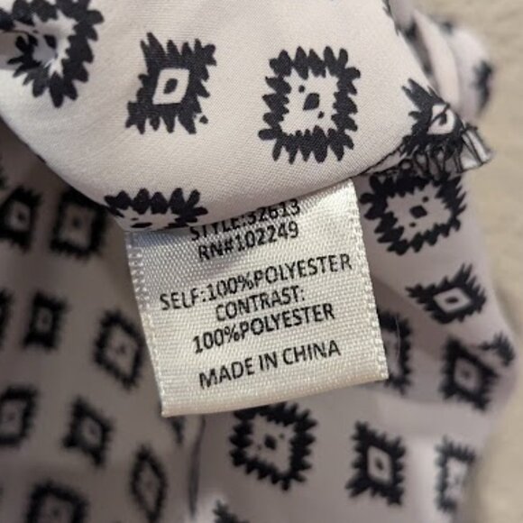 Skies Are Blue Sleeveless Blouse – Size Small - Picture 4 of 4